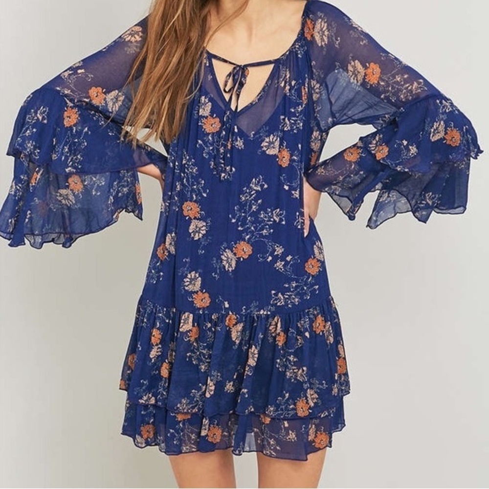 Free people Beautiful blue floral dress size M